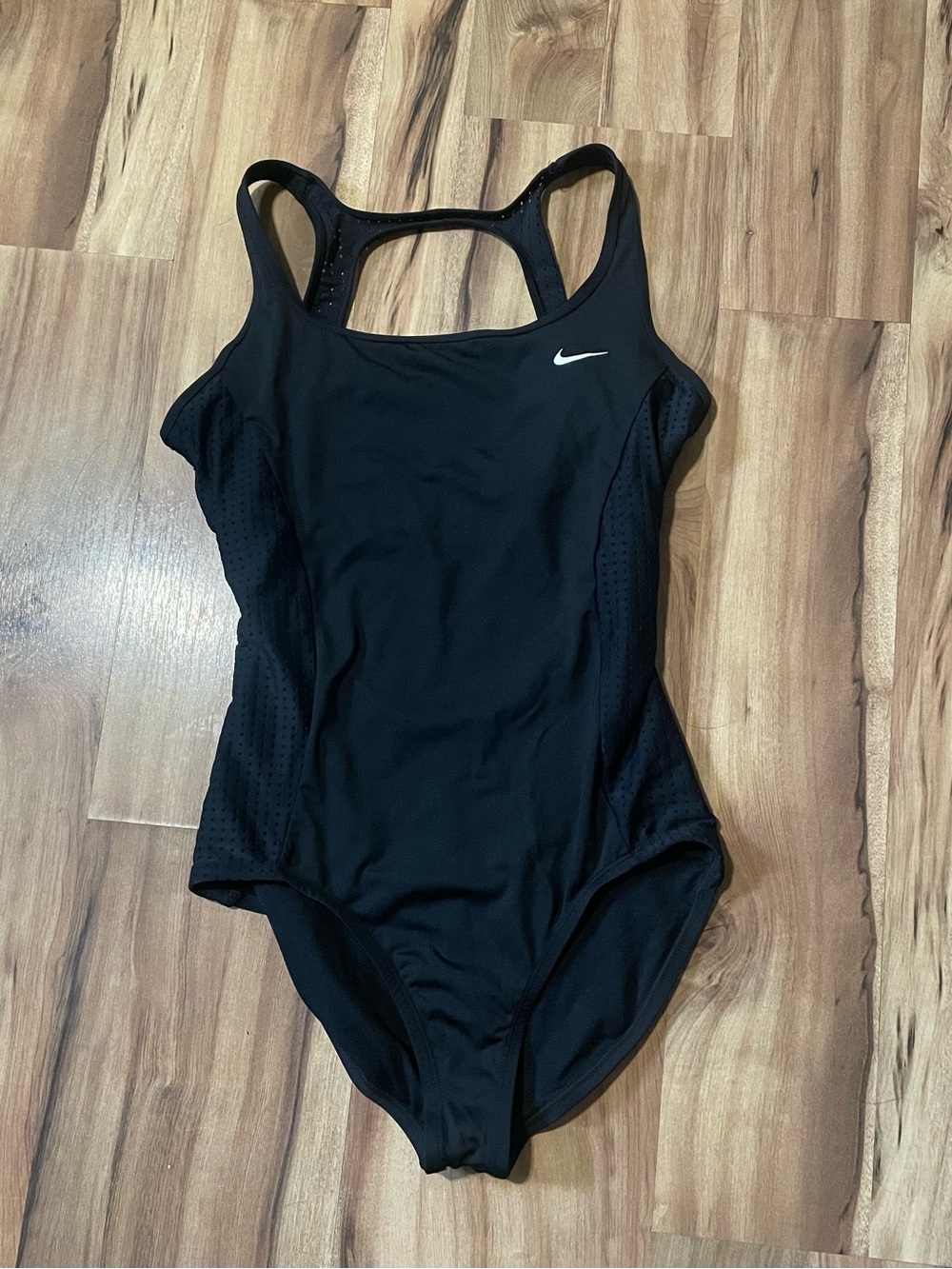 Nike Women's Black Keyhole Cutout Back One Piece Swimsuit Mesh Trim Size M